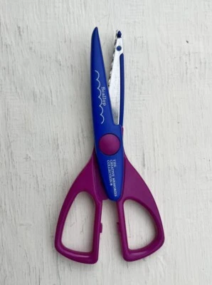 Creative Memories Collection Paper Edgers Craft Scissors in SCALLOP Purple/Blue - Image 1 of 4