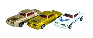 Matchbox Lesney Superfast MB16 (3) Varied Pontiac Firebirds - Picture 1 of 18