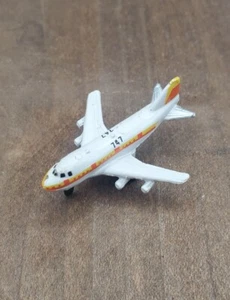 Vintage 1987 Micro Machines Boeing 747 United Passenger Airplane - Picture 1 of 2