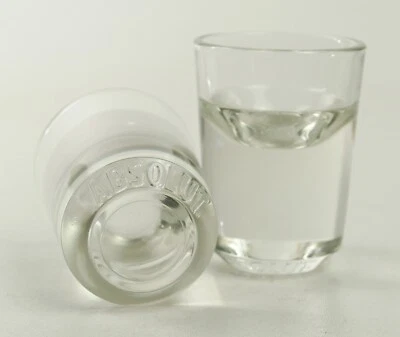 2 x Absolut Vodka Grcic Glas Shot Gläser Stumper Pinnchen Relief Design Bar 1144