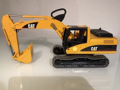 Bruder 02438 Caterpillar Excavator – Great Shape – Read Description  - Image 1 of 4