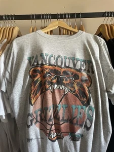Vintage 90s NBA Vancouver Memphis Grizzlies Big Face Shirt - Picture 1 of 2