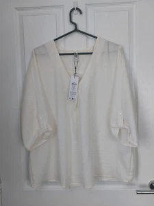 JDY Shirt Women's Jacqueline De Young V-Neck Cream Blouse Top Size 18 NEW - Picture 1 of 7