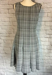 Roz & Ali Black White Gray Plaid Dress Lace Godets Sleeveless Lined MVS 8 - Picture 1 of 5