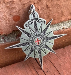 Colgante de peltre rosa brújula catedral de Canterbury "La verdad te hará libre" - Imagen 1 de 2