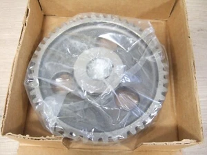 OEM 6664DB camshaft gear from IH H Super H 300 350 - Picture 1 of 2