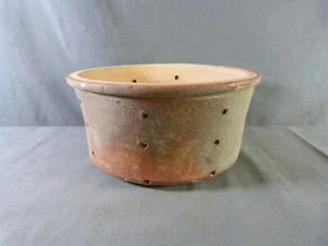 Antique French cheese or butter drainer in Puisaye sandstone, old 19th century - Picture 1 of 7