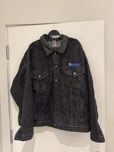 Denim Hero’s 911 Memorial Jacket. Leder Patch auf dem Rücken.Neu mit Etikett - Bild 1 von 6