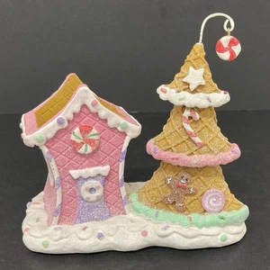 Yankee Candle Sugar Plum Village Candle Ornament Gingerbread House Christmas - Picture 1 of 15