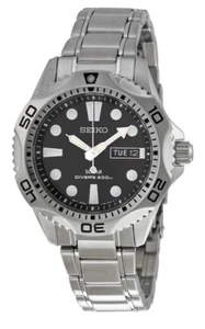 SEIKO SOLAR SNE107P1 Diver Watch 200m Silver Day Date Steel Grey Dial V158 NOS - Picture 1 of 2