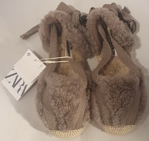 Preços baixos em Mocassim Zara sapatos para Meninas | eBay