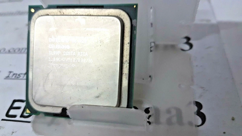 Intel Celeron D sl9kn CPU 3.06 GHz 512mb 533 MHz Socket 775 - Immagine 1 di 1