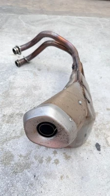 Yamaha MT-07 2019 tubos de escape colector stock original MT 07 MT07 18-20 LEER Foto 1 de 4