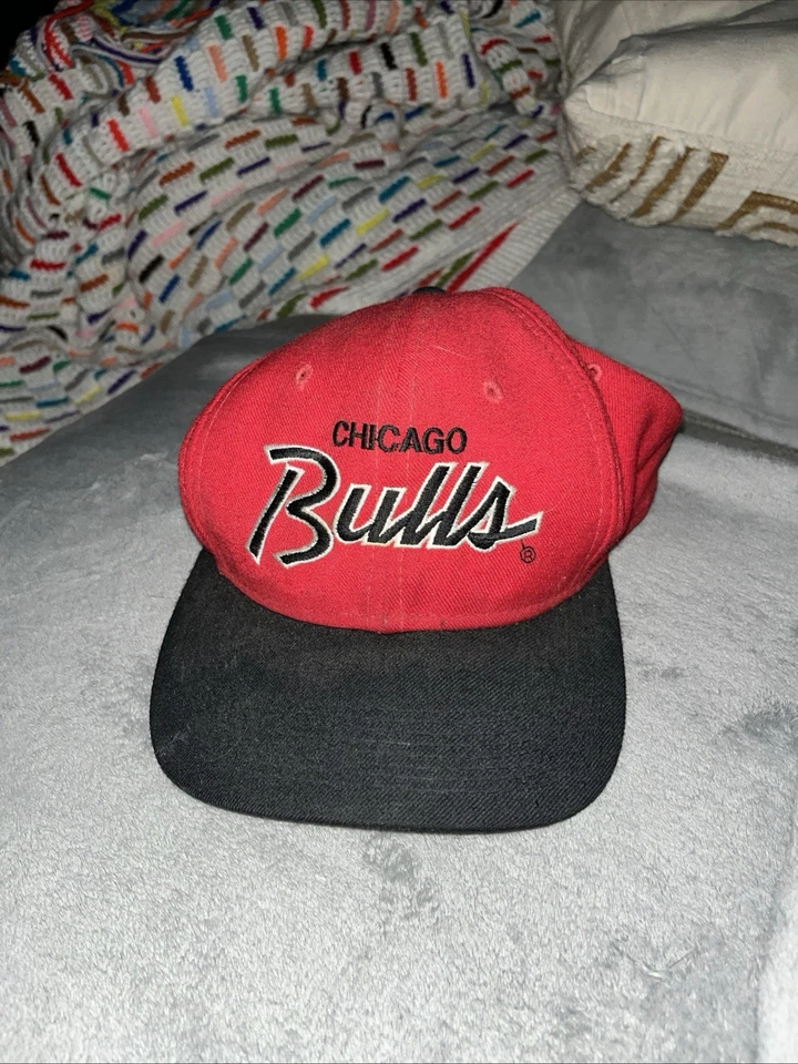 Sports Specialties Chicago Bulls Vintage Hat Script Wool NBA Red Black Sz 7 3/8 - Image 1 of 1