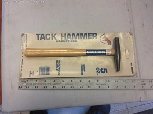 Early 1990s vintage 5oz tack hammer (Great Neck "Mustang")(Taiwan) NEW old stock - Picture 1 of 3
