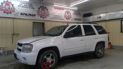 Used Hood fits: 2008 Chevrolet Trailblazer  Grade A - Image 1 of 4