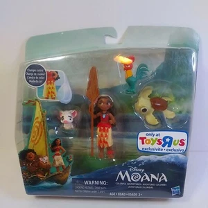 New 2016 Disney MOANA Figures Color Changing Adventure Playset ToysRUs Exclusive - Picture 1 of 7