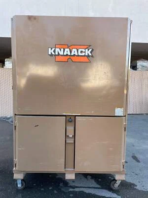 Caja metálica KNAACK (119-02) lugar de trabajo oficina de campo, bronceado, 60" de ancho x 44" de profundidad x 82-1/2" de alto Foto 1 de 4