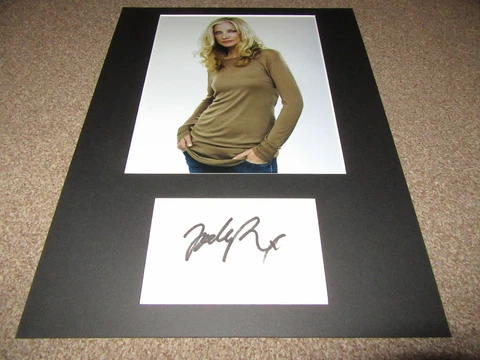 Joely Richardson autograph - signed card - Nip/Tuck - The Tudors Cover