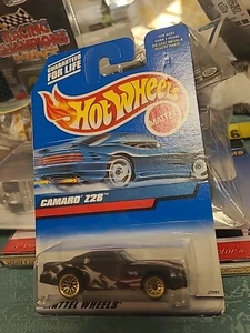 2000 Hot Wheels Collector #124 CAMARO Z28 Gold Lace Spoke Wheels - Picture 1 of 6