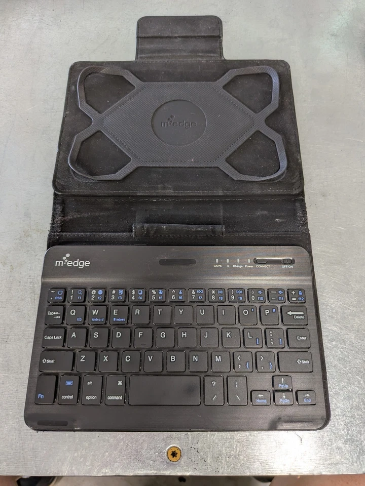 Funda con teclado Bluetooth M-Edge para tablet de 7 pulgadas Foto 1 de 2