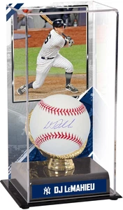 D.J. LeMahieu Yankees Signed Baseball w/Baseball Display Case w/Image - Picture 1 of 2