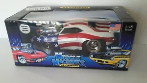 Muscle Machines 1:5.5m69 Camaro Rojo Blanco Y Azul / Stars Y Rayas - Bild 1 von 6