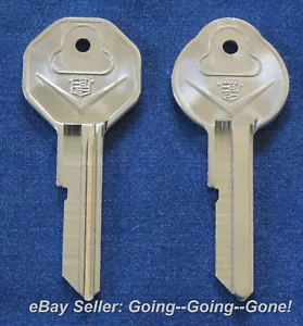 RARE! SET ORIGINAL CADILLAC V CREST KEY BLANKS IGNITIONS & TRUNKS 1968 C&D NOS - Bild 1 von 6