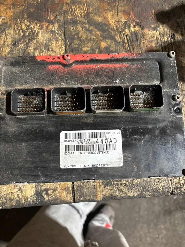 Chrysler PT Cruiser 2005-2006 ECU PCM P05034440AD Foto 1 de 1