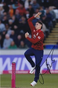 Cricket - Jacob Bethell - Hand Signed 12x8 Inch Photograph - England - COA - Picture 1 of 1