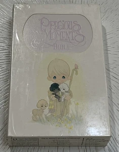 Precious Moments Bible NKJV 271MV Violet Mist Keepsake Edition New Sealed Note - Foto 1 di 7
