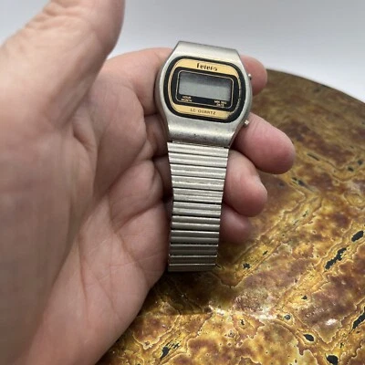 Reparación de piezas de reloj digital Futura vintage Foto 1 de 4