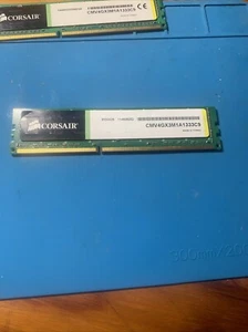 Memoria RAM 4GB CORSAIR DDR3 1333 PC3-10600 CL 9 CMV4GX3M1A1333C9 PC Desktop - Foto 1 di 6