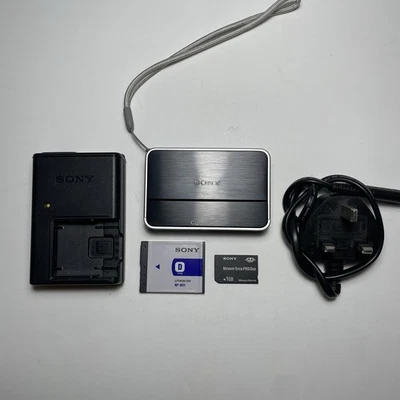 Sony Cybershot DSC-T2 8.1MP Digital Camera Tested + Charger, Battery, Card - Image 1 of 4