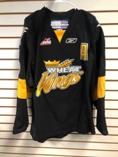 2009-10 Braydon Schenn Brandon Wheat Kings Game Worn Jersey LOA CHL Flyers Blues