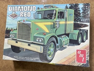 Diamond REO AMT Semi Truck Vintage Modell T537 Maßstab 1:25 super detailliert USA - Bild 1 von 13