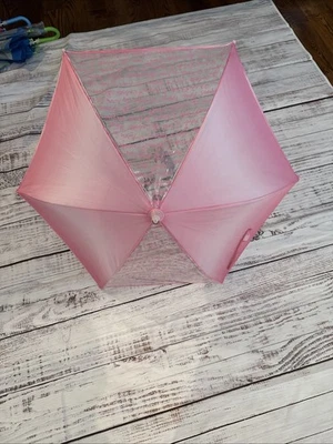 Paraguas rosa con nombre de princesa Disney para niñas y niños pequeños Foto 1 de 4