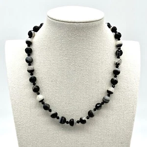 Collar con cuentas negro gris piedra ágata broche magnético joyería de moda - Imagen 1 de 6