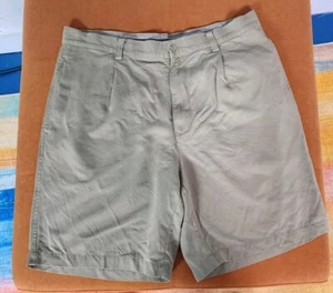 Tommy Bahama Mens Shorts 34 Beige 100% Silk Pleated Front Casual Chino 8" Inseam - Picture 1 of 5