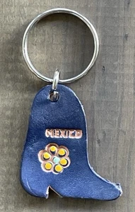 ✅¡NUEVO! Llavero Bota México Azul Plano Cuero Tooled Amarillo Verde Azulado Flor - Imagen 1 de 7