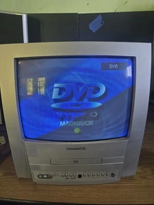 Magnavox 13" Inch MWC13D5 Retro Gaming CRT TV/DVD Player Combo Works NO REMOTE - Picture 1 of 8