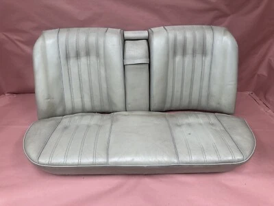 Asiento trasero completo BMW E28 533I 528e 528I cuero beige fabricante de equipos originales 112 k millas Foto 1 de 4