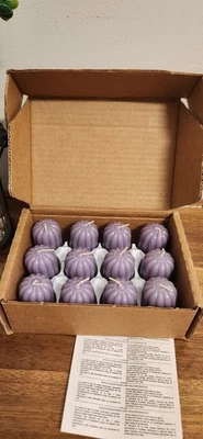 VELAS VOTIVAS PERFUMADAS FLORES LAVANDA/LILA PÚRPURA INTERIORES DEL HOGAR #11205 NUEVAS  Foto 1 de 4