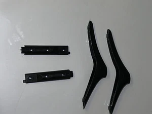 Hitachi Tischstandfüße für 40 HE 1611 FTR  neu - Bild 1 von 1