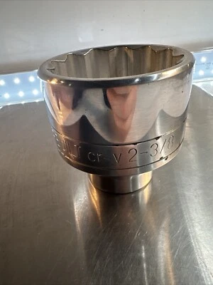 Powerbuilt 2-2/8 x 3/4 12 Pt Standard Socket SAE 2-3/8" - Image 1 of 4