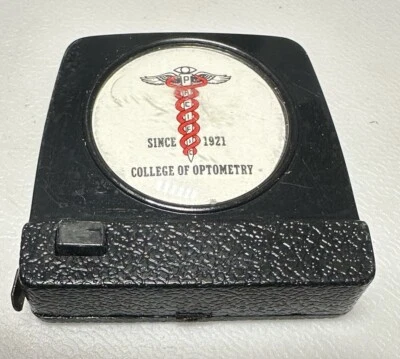 Cinta métrica vintage Pacific University College of Optometry Forest Grove Oregon Foto 1 de 4