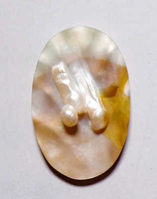 32.50 Cts Natural Mother of Blister Pearls Cabochon Loose Gemstone 46.5X30X4MM - Image 1 of 3