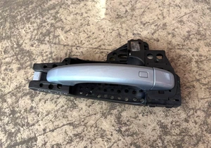 Türgriff vorne hinten rechts Audi A4 A5 Q5 8R MONZASILBER LX7V Griff 8T0837886A - Picture 1 of 6