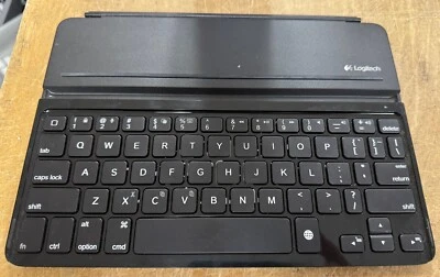 Funda de teclado ultrafina Logitech iPad mini i5 P/N: 820-005900 Foto 1 de 2