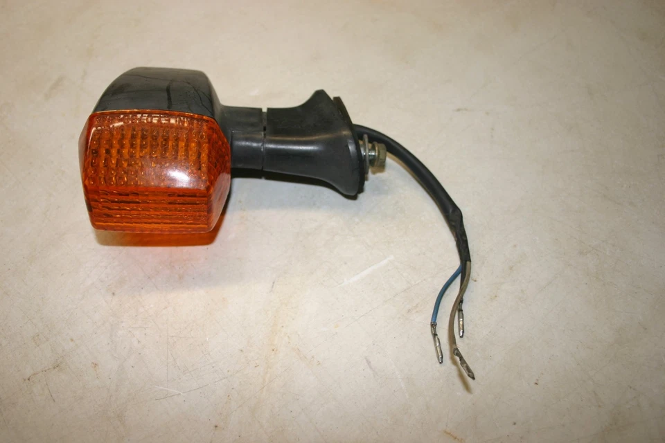 '87 Kawasaki Ninja ZX600R RIGHT FRONT Turn Signal/Blinker/Turn Indicator - Изображение 1 из 3